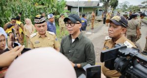 Gubernur Didampingi Wali Kota, Jalan Rusak Di Metro Utara Mulai Diperbaiki