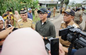 Gubernur Didampingi Wali Kota, Jalan Rusak Di Metro Utara Mulai Diperbaiki